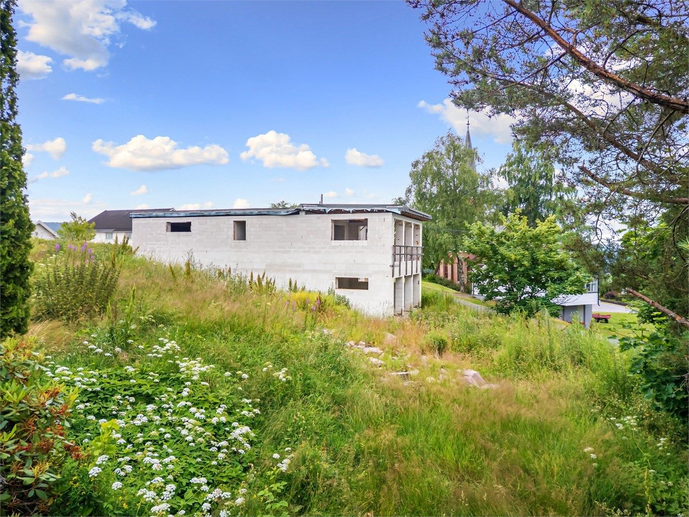 Tekniske installasjoner, herunder elektrisk anlegg, vann- og avløpsinstallasjoner og ventilasjon, er ikke ferdigstilt.
