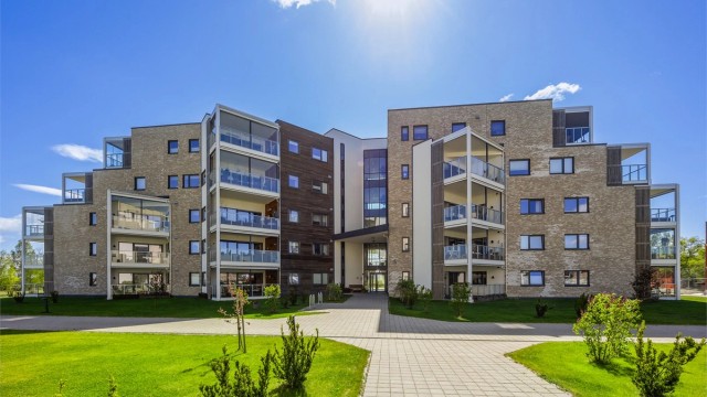 Velkommen til Hønsissletta 5! Presentert av Krogsveen v/Jørgen Løkenlien