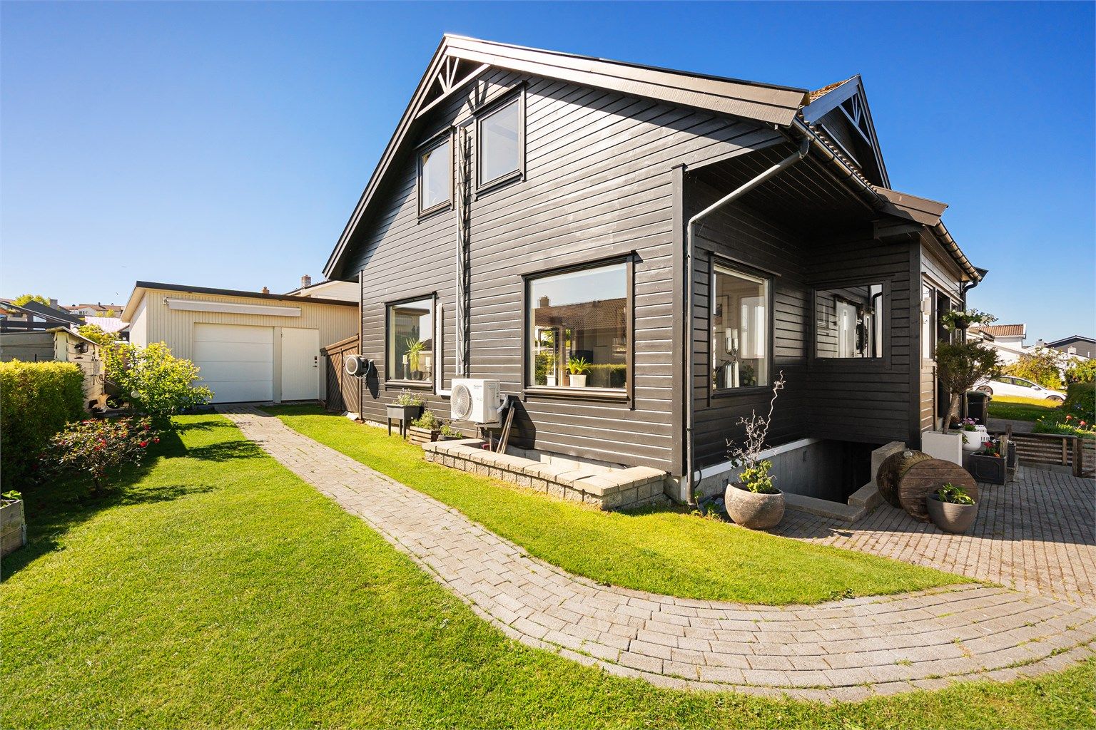 Lene Hviding v/Krogsveen eiendom har gleden av å presentere Oksøyveien 19.