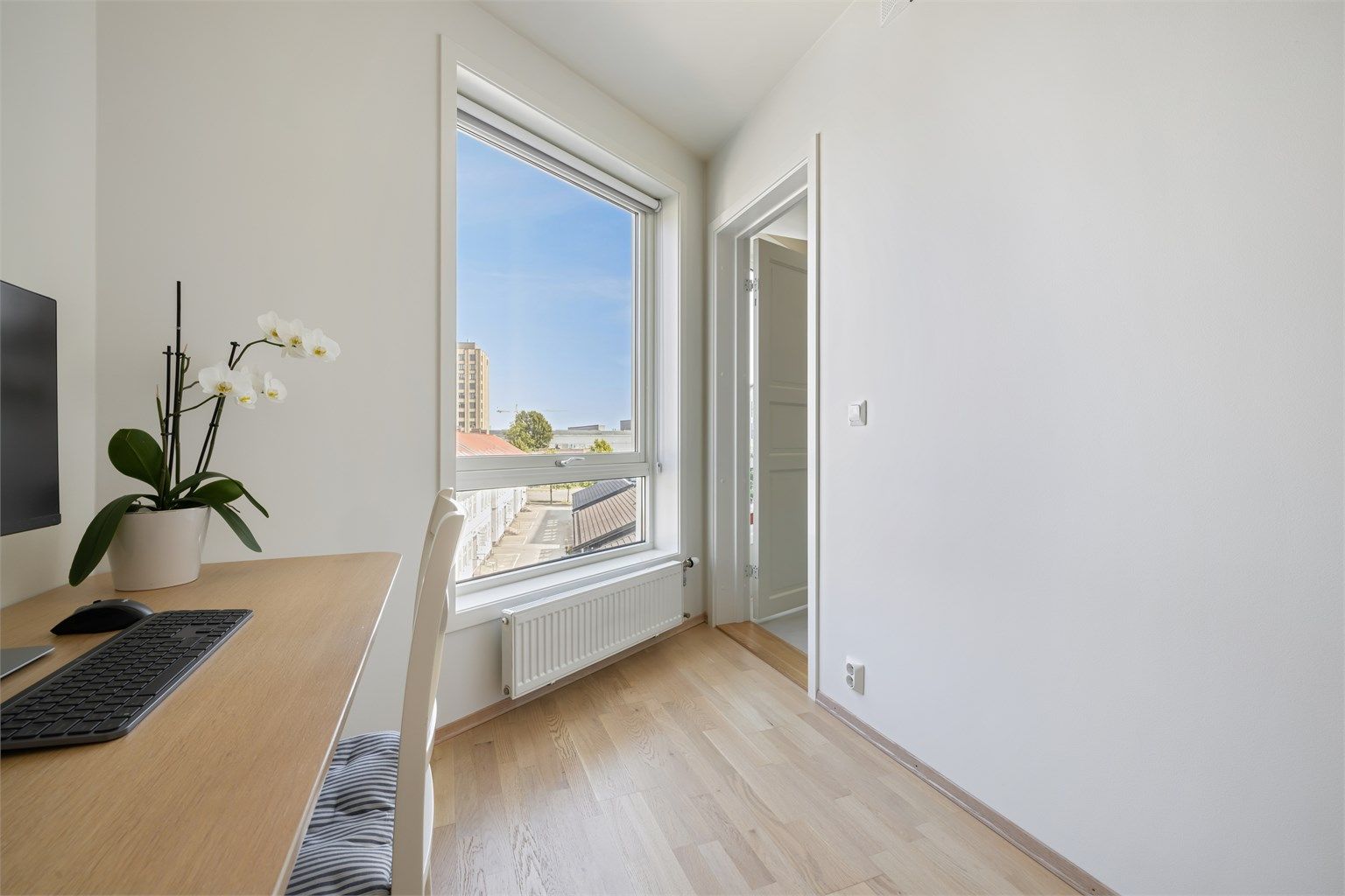 Vinduer med 2-lags isolerglass fra byggeåret.