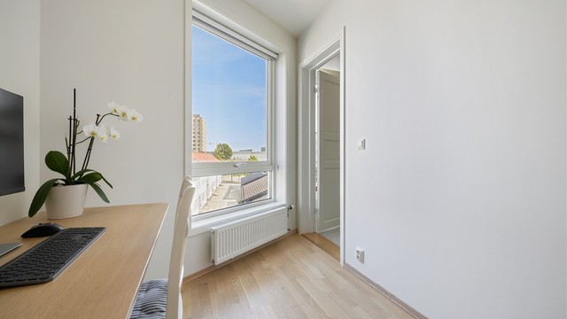 Vinduer med 2-lags isolerglass fra byggeåret.