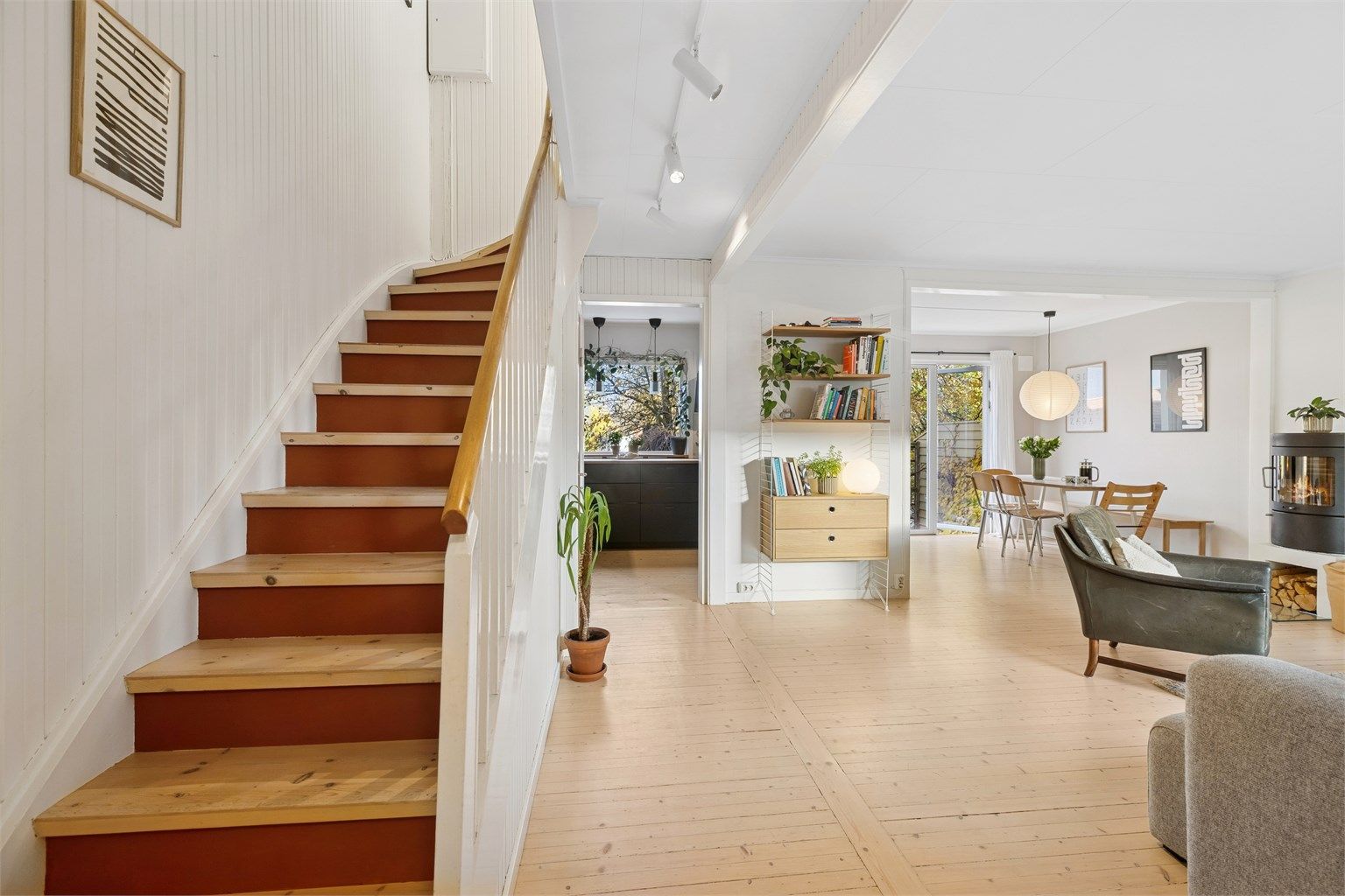 Bli med opp i andre etasje!