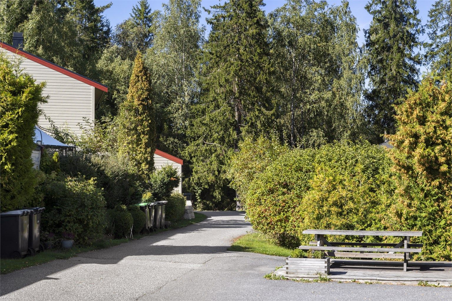 Kort vei til Tussestien og flotte turmuligheter mot Tussetjern og marka.