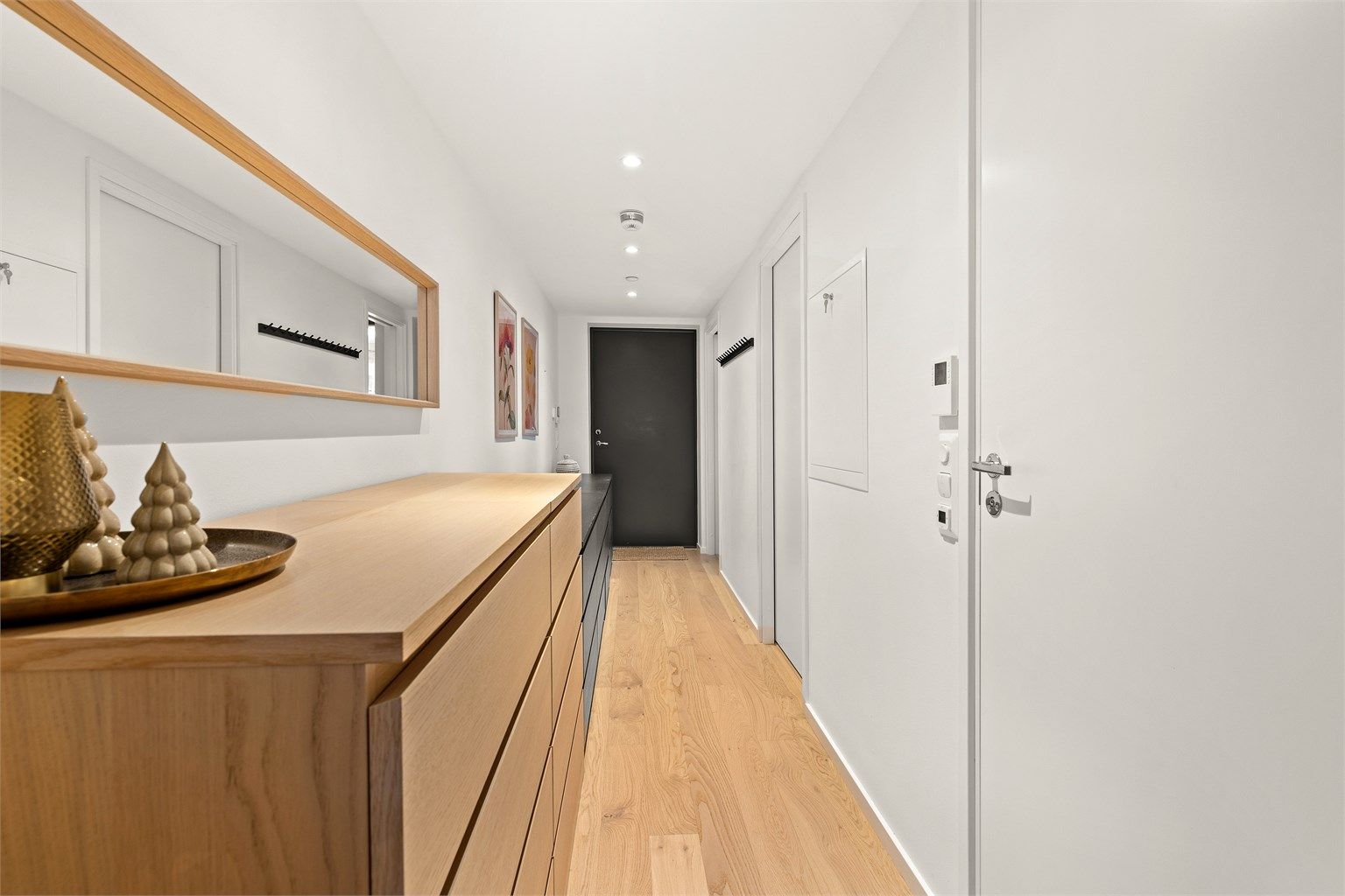 En innbydende entré ønsker velkommen inn.