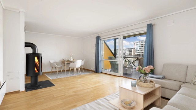 Dette er en sjelden mulighet til å bo eksklusivt i vannkanten, med en nydelig utsikt over Indre Havn.