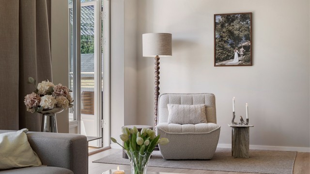 Verandadør i treverk med isolerglass, ny i 2025.