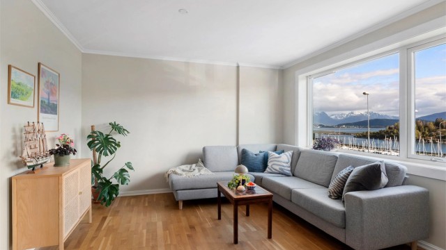 Velkommen til Nørvegata 11C - presentert av Eiendomsmegler Krogsveen v/eiendomsmegler Robert T. Iversen