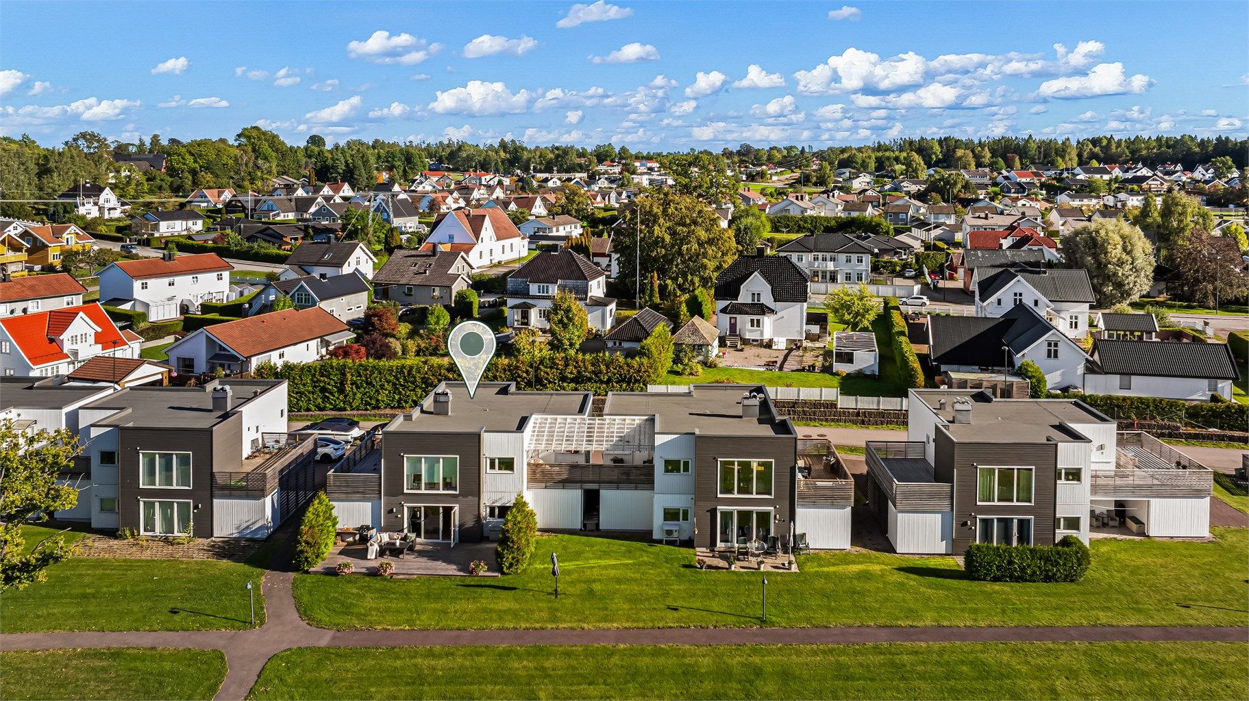 Etablert nabolag med kun 3 minutters gange til Kiwi Barkåker.