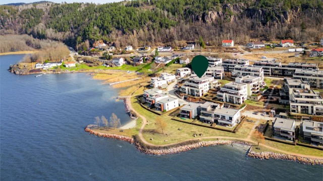 Her bor du i rolige omgivelser, men likevel med kort vei til servicetilbud.