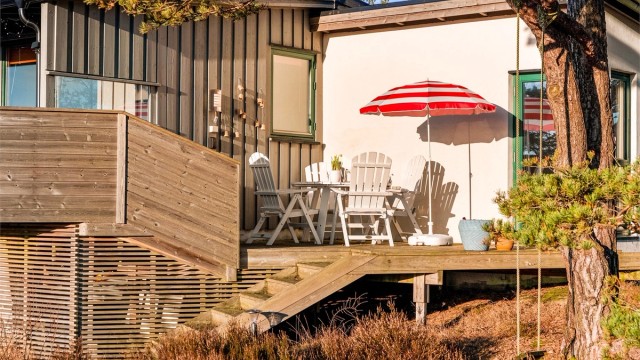 Ut til terrassekroken kan du gå også rett fra hovedsoverommet.
