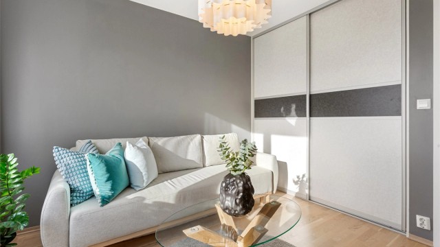 Soverom 3 med skyvedørsgarderobe
