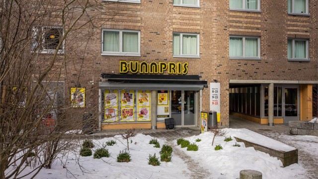 Søndagsåpen Bunnpris like utenfor leiligheten.