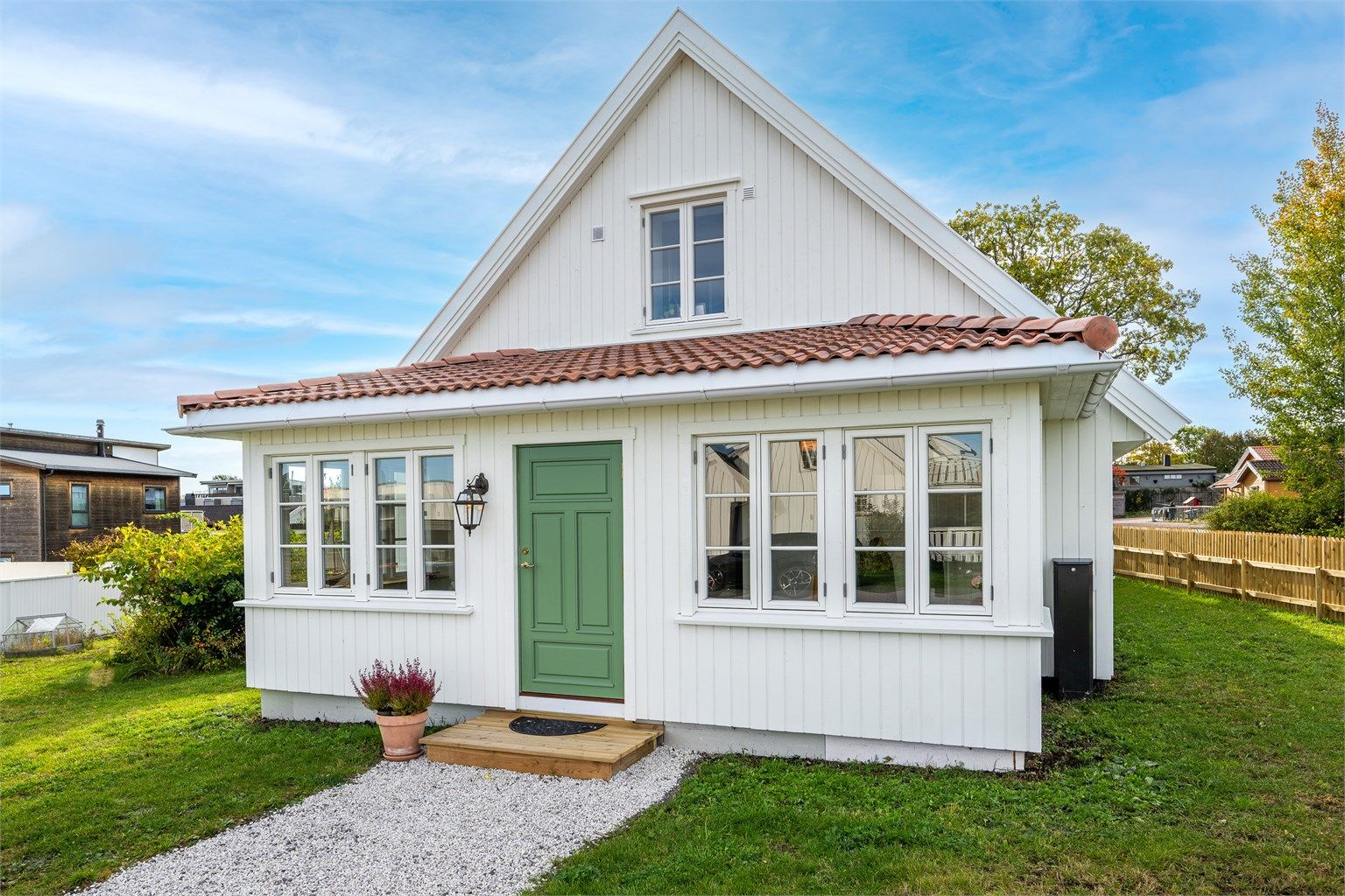 Sjarmerende enebolig fra 1823, totalrenovert med utsøkt sans for detaljer! 