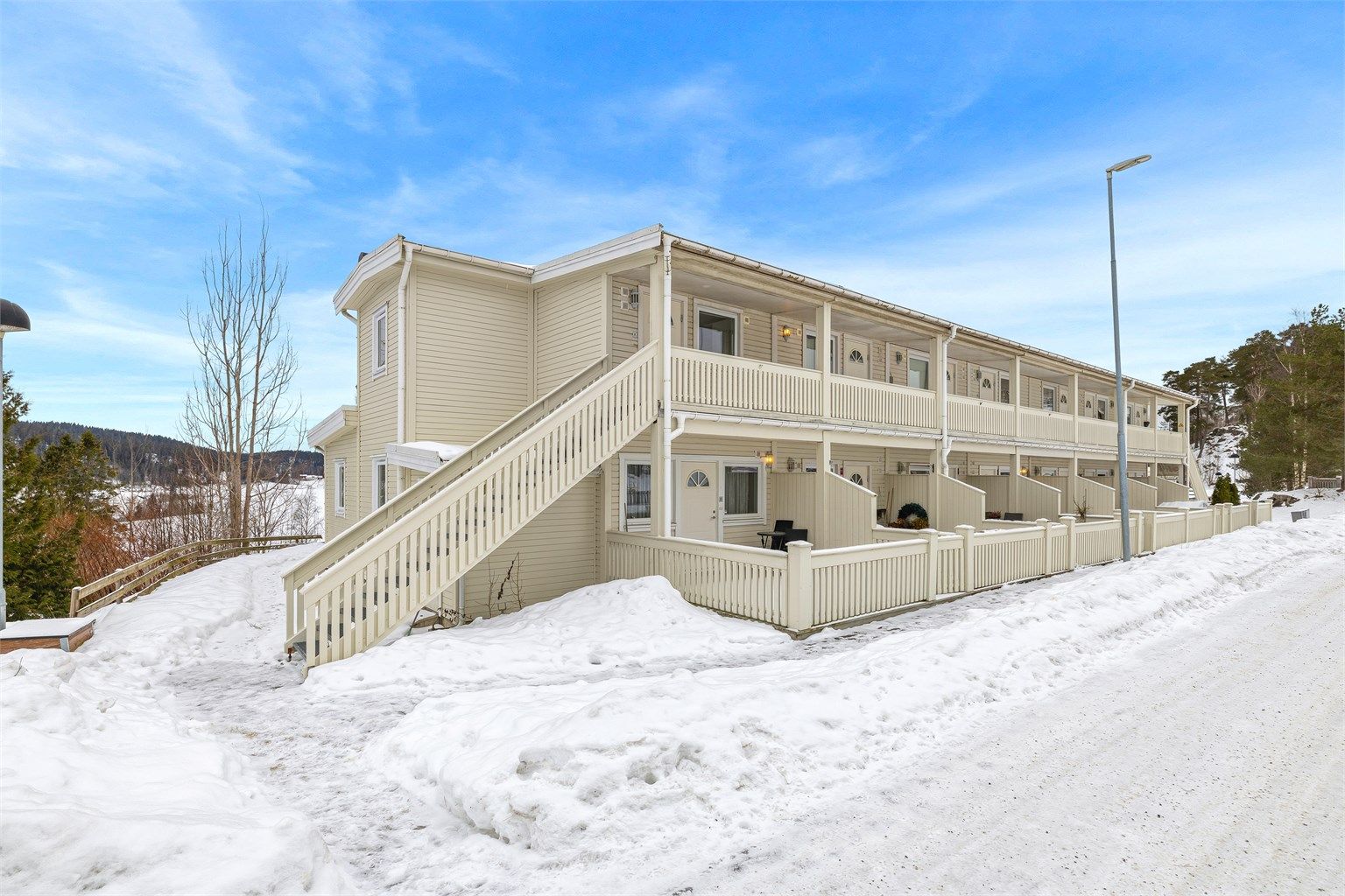 Eiendomsmegler Krogsveen v/Christian Blenne Lien ønsker velkommen til Klokkerudåsen 25K