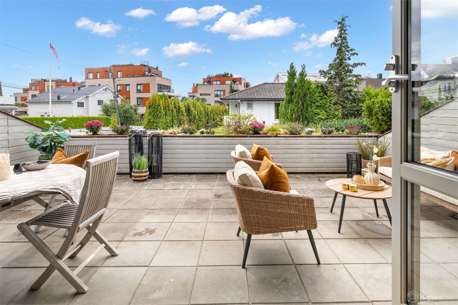 Stor og sydvendt terrasse på 32 kvm