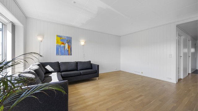Leiligheten har balansert ventilasjon som sikrer et sunt og godt inneklima.