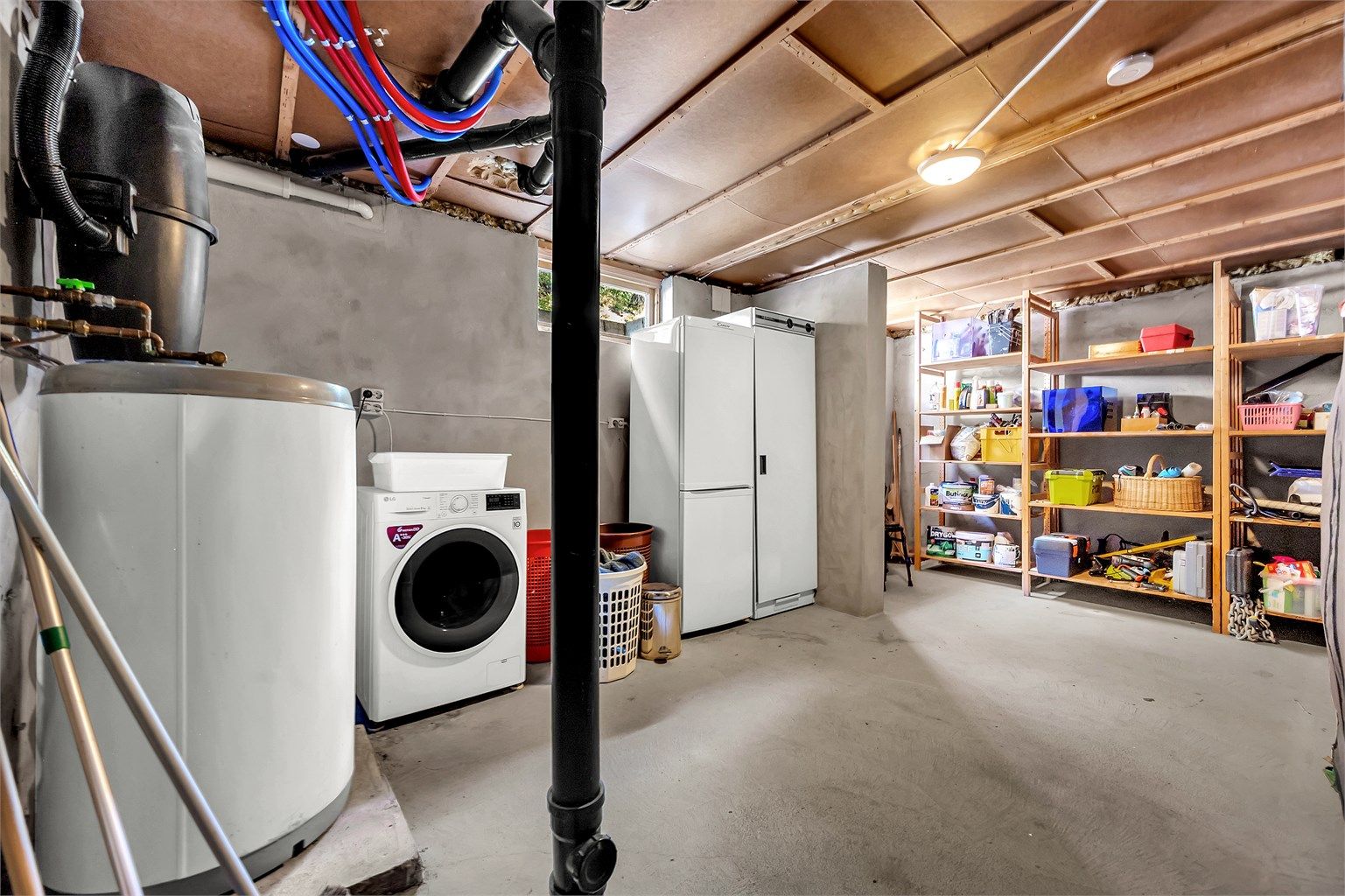 Tørkeskap medfølger.