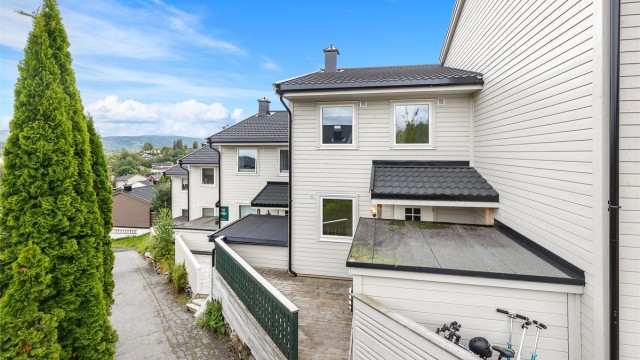 Velkommen på visning av dette rekkehuset på Grindbråtan.