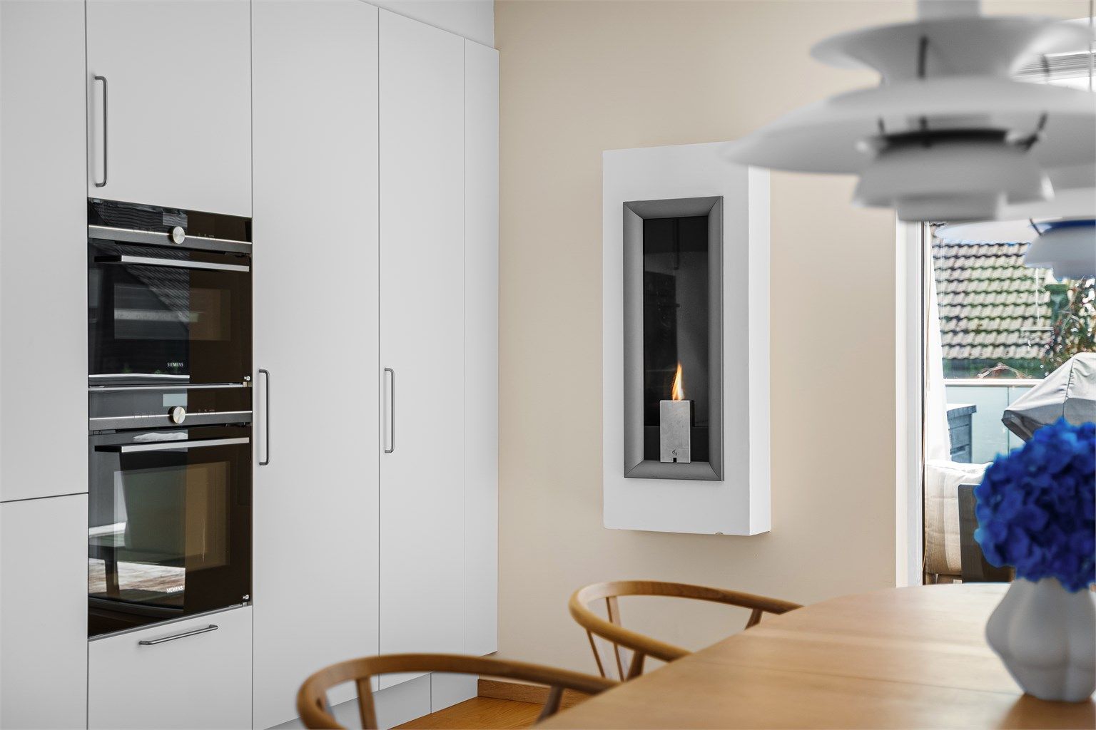 Integrerte stekeovner fra Siemens, samt gasspeis fra Faber Torch.