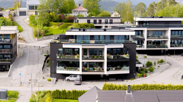 Velkommen til Åsegarden 41, presentert av Krogsveen v/Eiendomsmegler/Partner Marit Stuen Aursnes