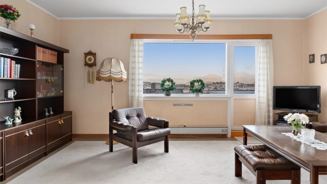 Kaptein Linges veg 29 presenteres av Krogsveen v/eiendomsmegler Robert T. Iversen