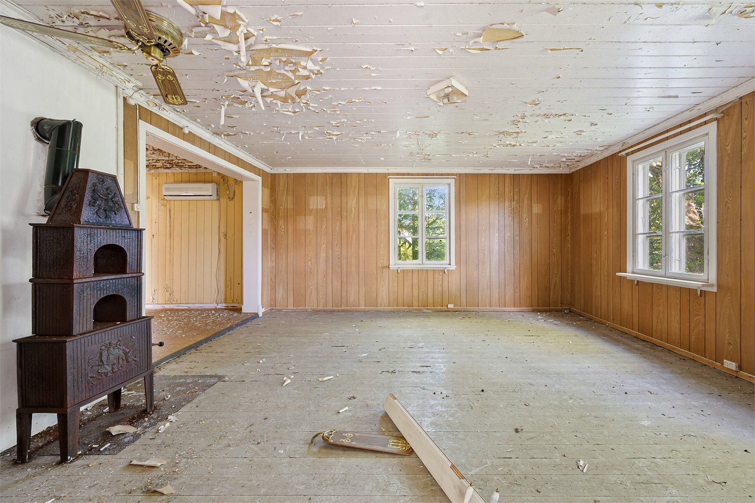 Boligen er svært slitt og har stort behov for renovering