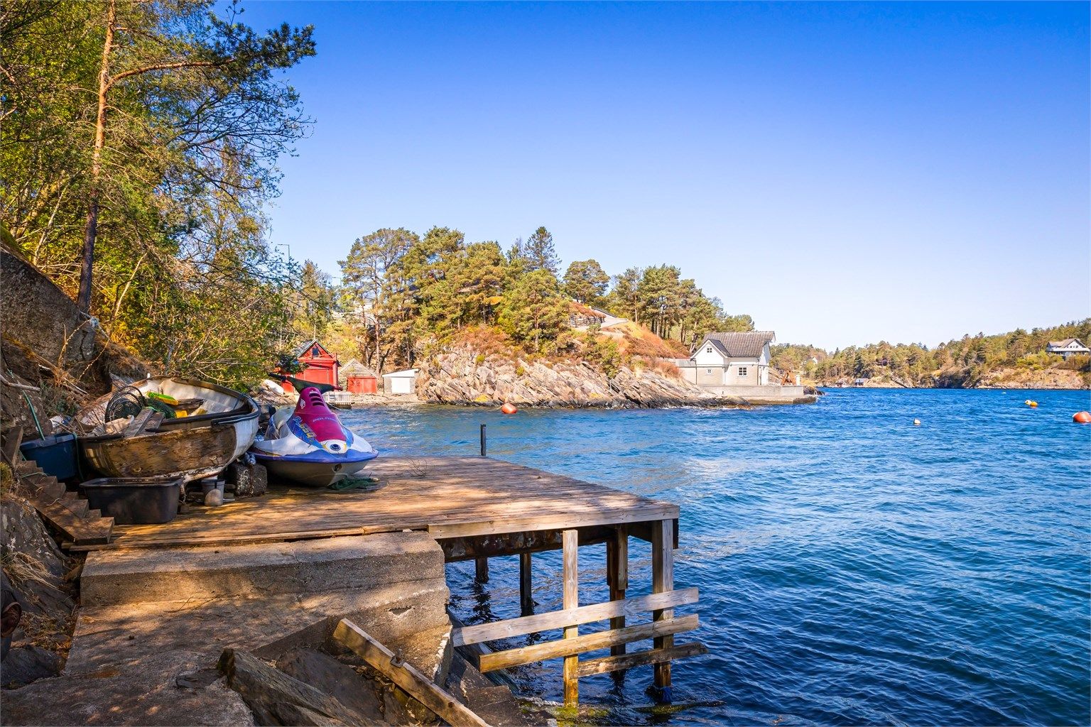 Her bor man med strandlinje til Byfjorden 