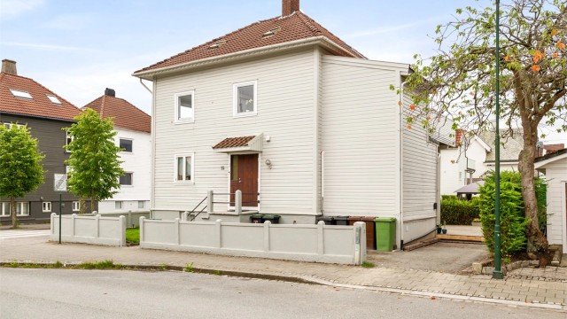 Velkommen til Islandsgata 15.