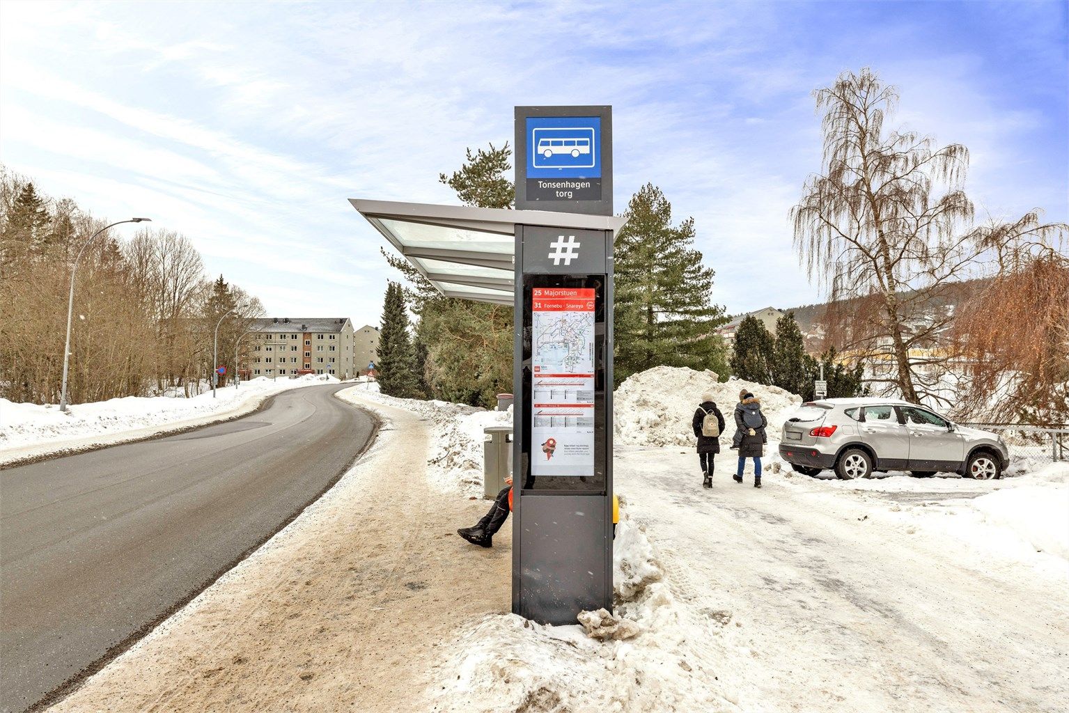 Kort vei til kollektivt med 31 bussen som går hele døgnet, hele uken samt 25- bussen og 26-bussen