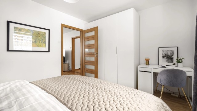 Også her er det god plass til soveromsmøblement.