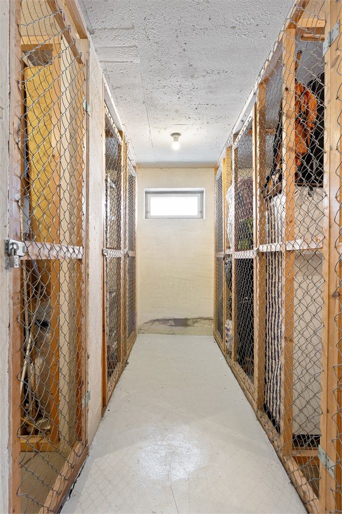 Leiligheten disponerer to boder på ca. 3 kvm hver