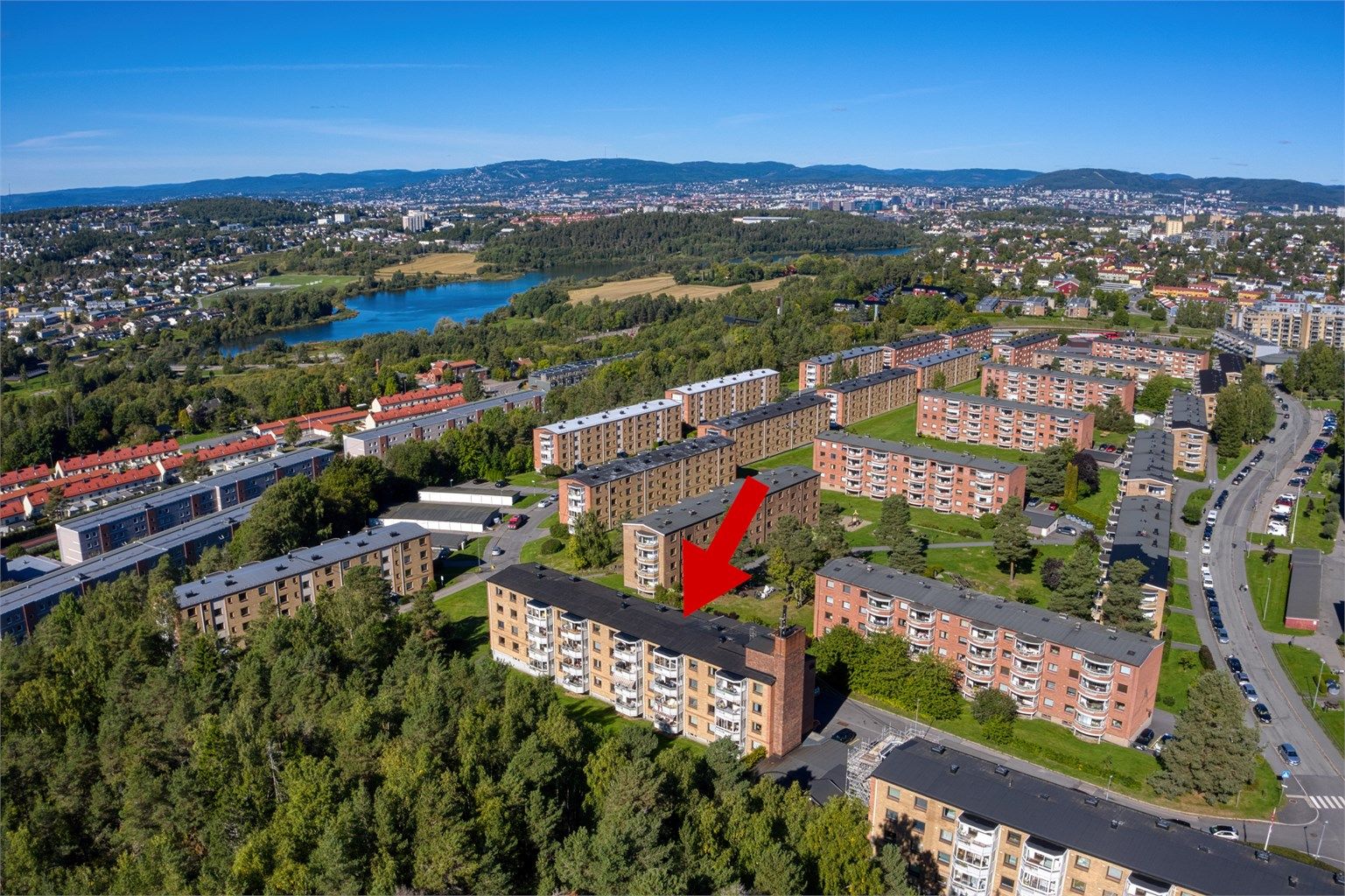 Med T-bane fra Bøler stasjon når du Oslo sentrum på under 20 minutter.