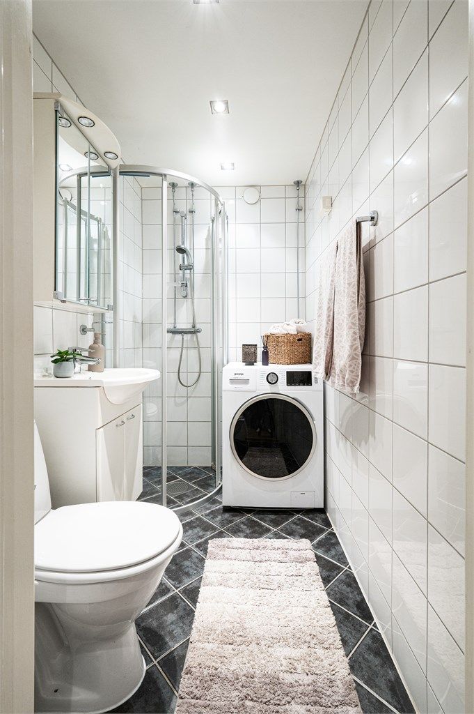 Her på badet er det elektrisk gulvvarme for økt komfort.