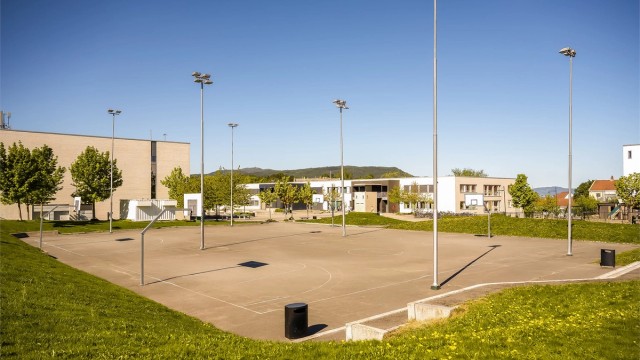 Rosenborgbanen ligger rett i bakkant av sameiet, og ble etablert i 2006.