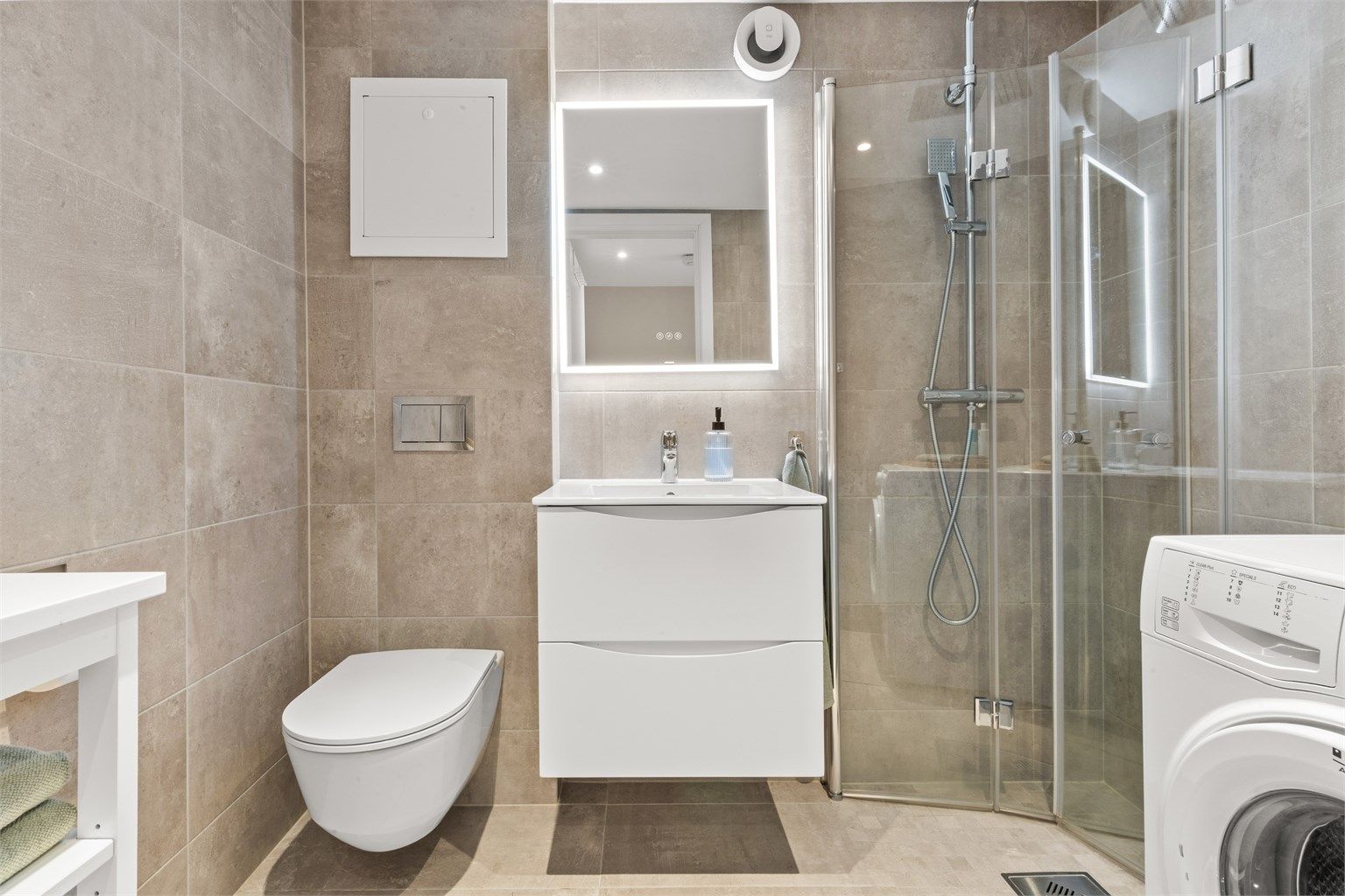 Pent flislagt bad fra 2021