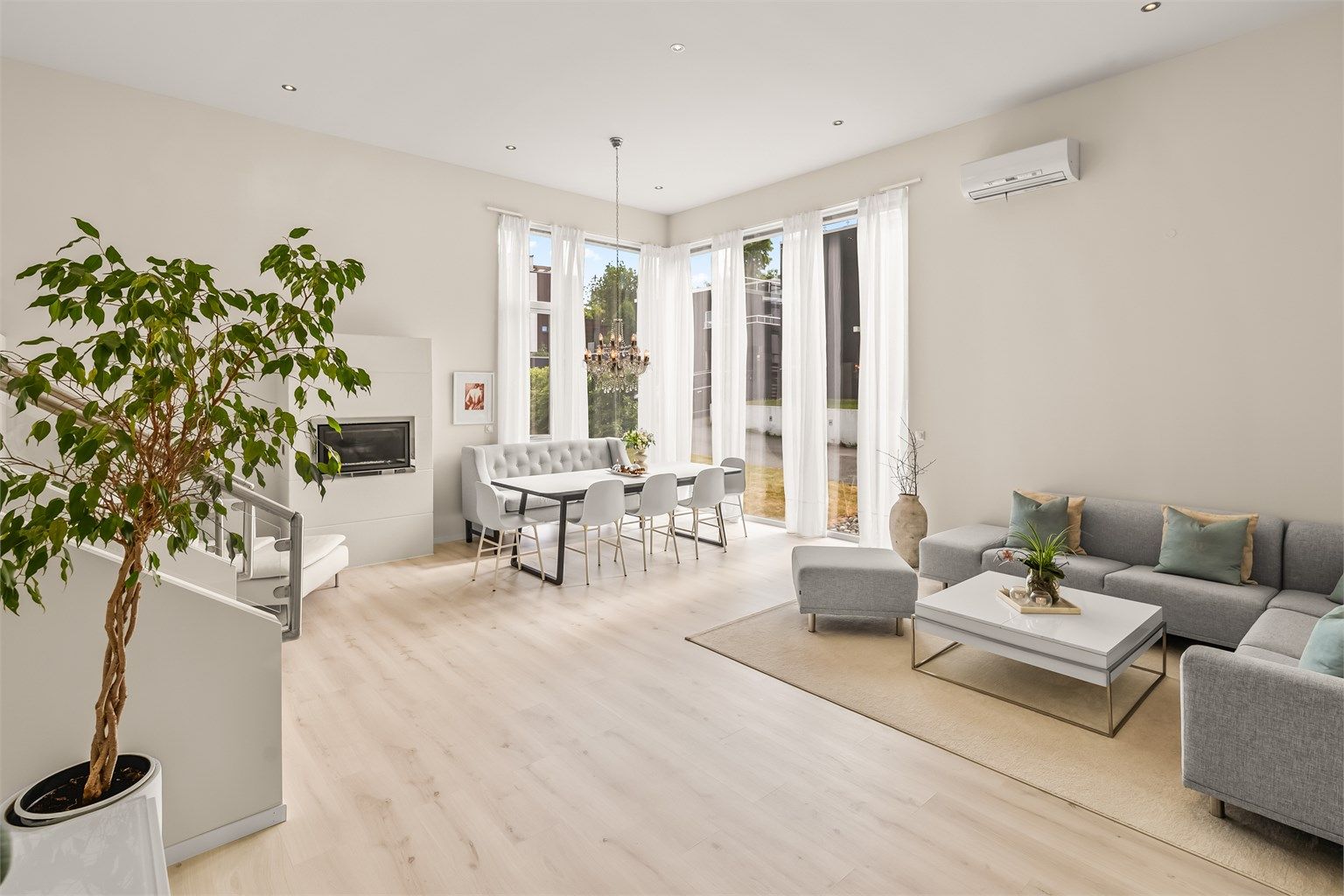 I hovedstuen er det også montert varmepumpe