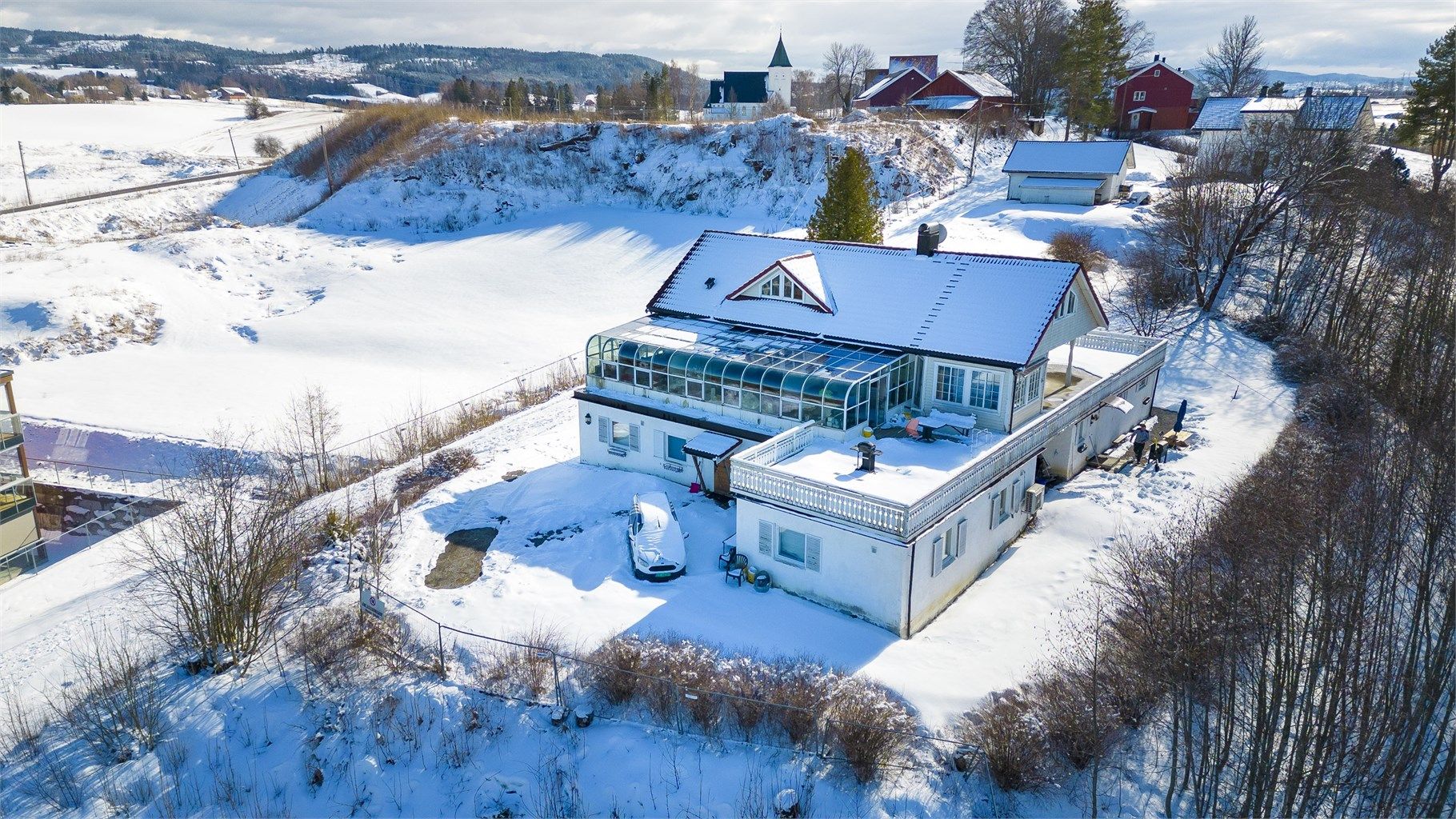 Stor frittliggende enebolig på ca. 537 kvm