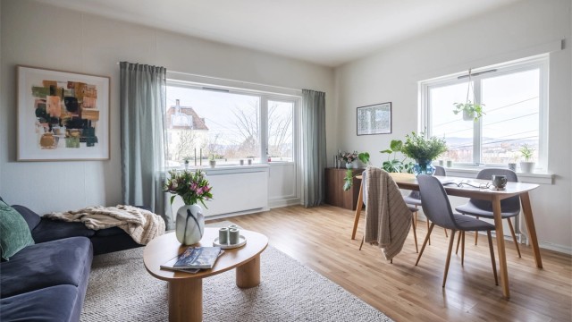 En lys og lekker 3-roms hjørneleilighet med solrik balkong. Foto: Fotostallen, Glenn Pettersen