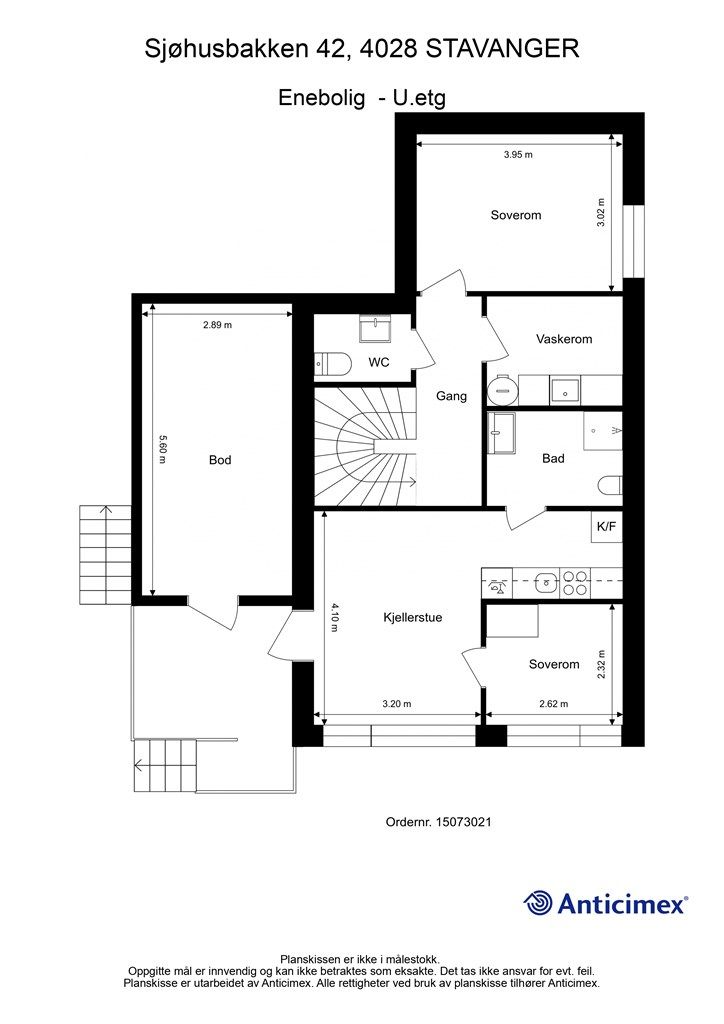 Plantegning  U.etg. Avvik plantegning - når du kommer ned trapp er det dør inn til høyre til hybeldel.