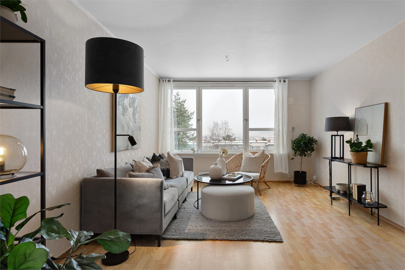 Store vinduer som gir godt med lysinnslipp