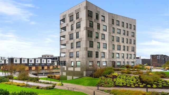 Velholdte og fine fellesområder rundt byggene.