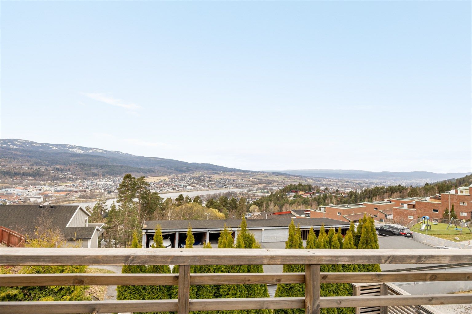  Kort avstand til barneskole, barnehager og Kiwi nærbutikk