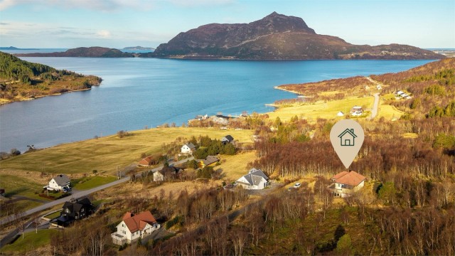 Krogsveen Sunnmøre v/Eiendomsmegler Christian Nogva Aarseth har gleden av å presentere Vestrefjordvegen 755