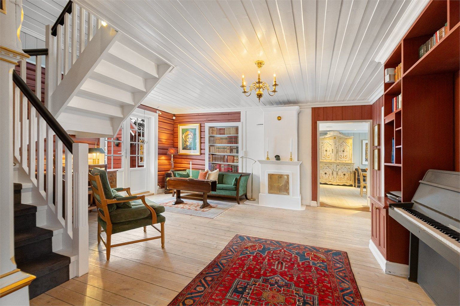 I forstuen er det også gode møbleringsmuligheter