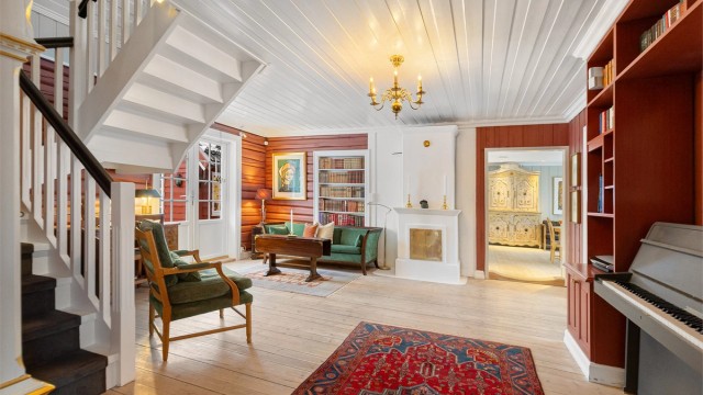 I forstuen er det også gode møbleringsmuligheter