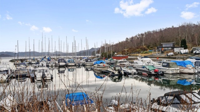 Området byr på nærhet til sjøen og maritime omgivelser.