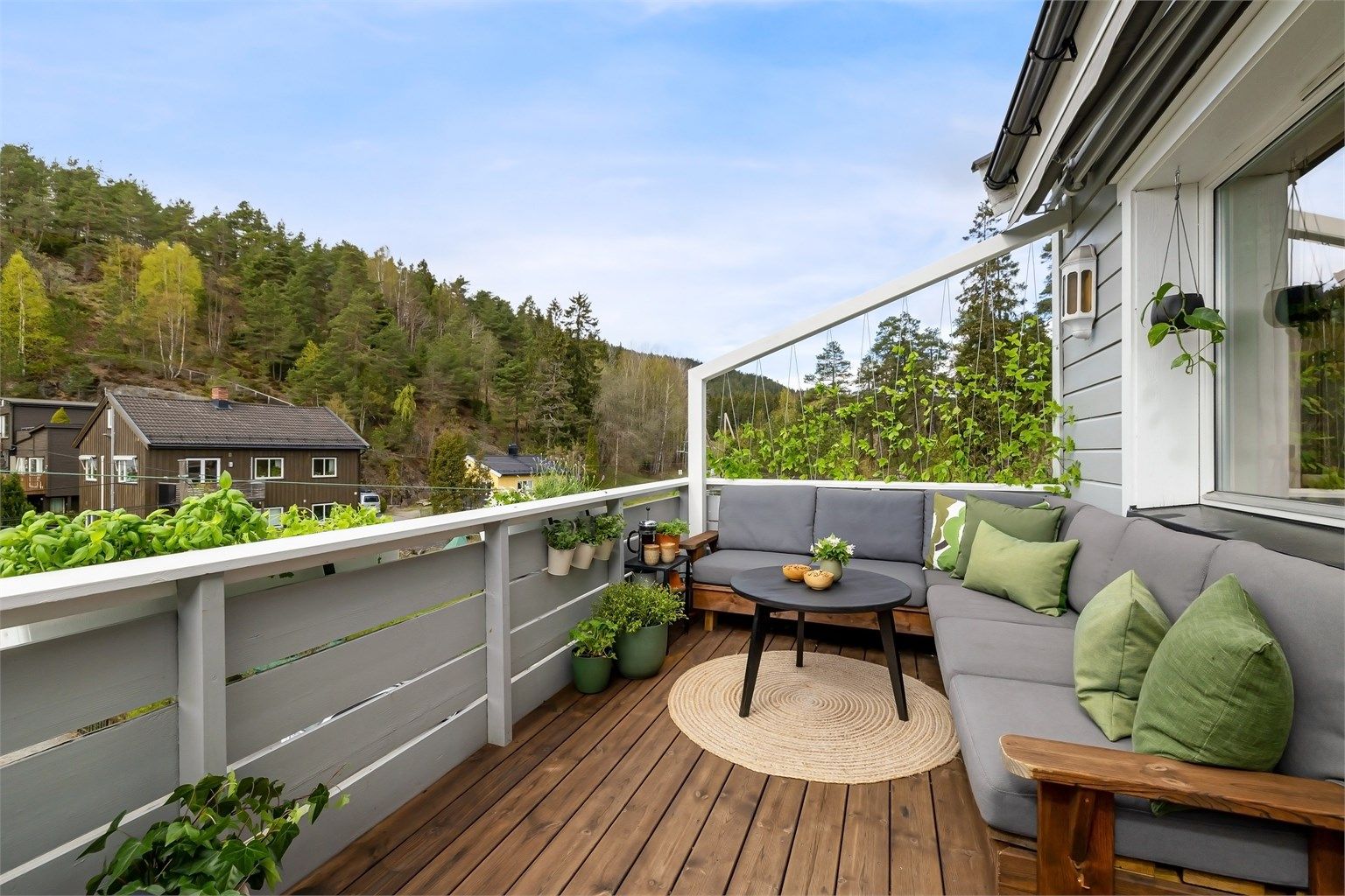 Øverst i en av Årvolls fineste gater finner du Østreheimsveien 29 rett ved inngangen til markagrensen og lysløyper