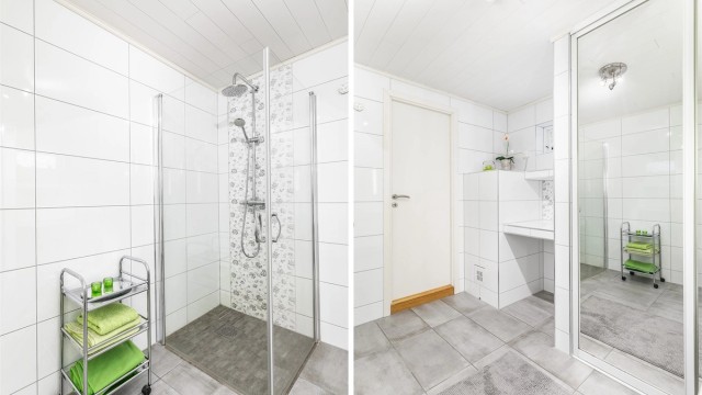 Vaskemaskin har dedikert plass i en stedsbygget nisje, skjult bak skyvedører og samtidig lett tilgjengelig.