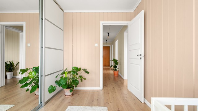 Rommet egner seg godt til barnerom, gjesterom, hjemmekontor e.l