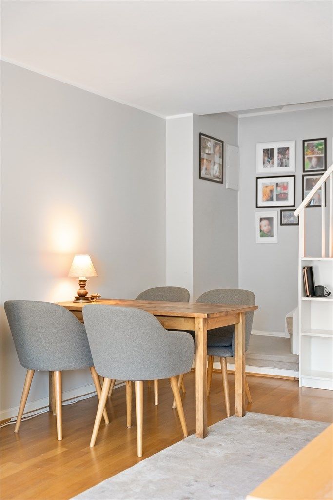 En hyggelig krok for måltider med familie og venner.